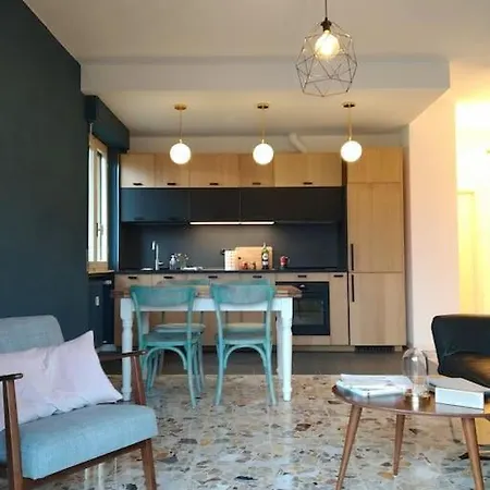Daire Casa Blu: Refurbished, Amazing View - Perledo